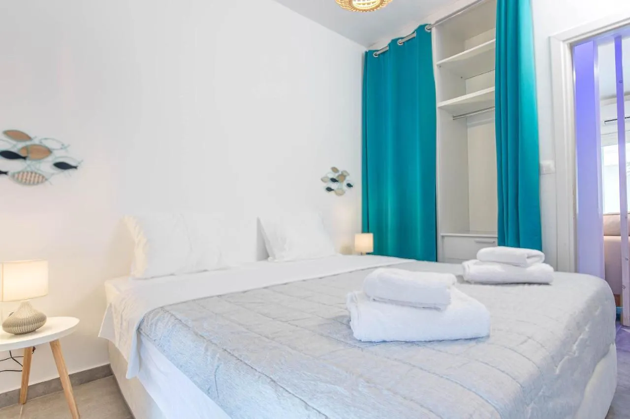 Apoikia Apartment 페프코초리